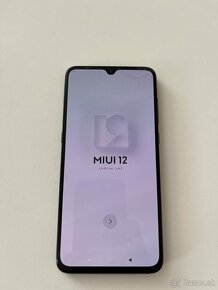 Xiaomi Mi 9 - 4