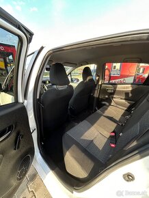 Toyota Yaris 1.3 CVT - 4