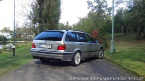 BMW Alpina B6 2.8i Combi, vše Alpina origo číslovaná plaketa - 4