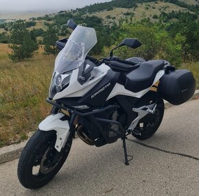 Predám CF MOTO 650 MT premium - 4