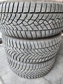 Zimné pne Goodyear 225/50 R17 94H - 4