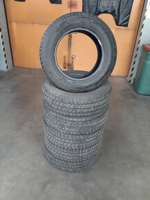 zimné pneu 195/70 R15C CONTINENTAL VANCOWINTER 2 - 4