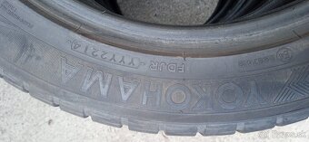 Predám zimné pneumatiky 225/50R17 - 4