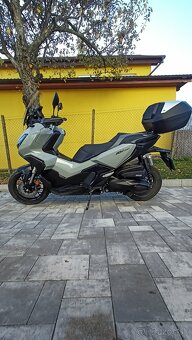 Honda ADV 350 - 4