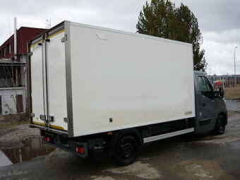 RENAULT MASTER 2.3 DCI CHLADÁK ZÁSUVKA 8 PALET - 4