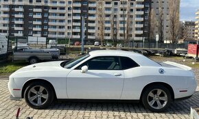 Dodge Challenger - 4