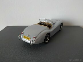 Jaguar xk120 1:18 - 4