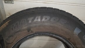 Predám 3ks zimné pneu 225/70 R15 C - 4