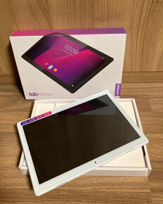 Lenovo Tab M10 HD + čierne puzdro s klávesnicou Hama - 4