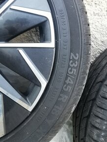 Škoda - Propus R18, 8Jx18 ET44, 235/45 R18 - 4