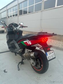 Gilera GP 800 - 4