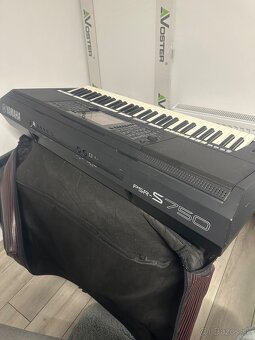 yamaha psr-S750 - 4