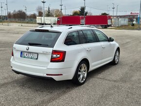 Škoda Octavia 2.0tdi DSG Style - 4