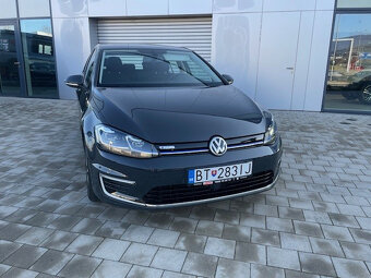 VOLKSWAGEN eGOLF Comfortline - 4