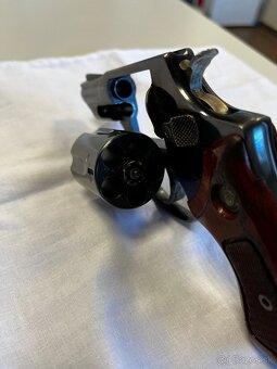 Taurus 85 .38 special - 4