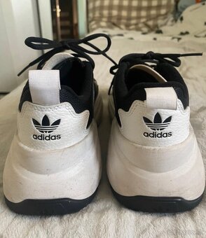 Adidas OZGAIA - 4