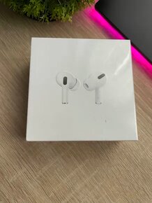 Apple airpods pro - 4