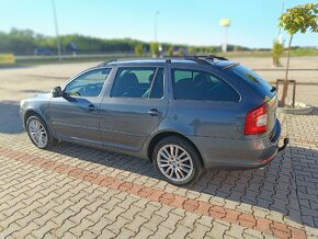 Octavia 2.0 tdi dsg elegance - 4