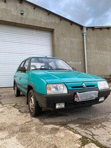 Predám ŠKODA FAVORIT LX r.v1994 - 4