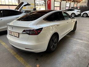 Tesla model 3 Standard Plus - 4