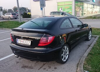 Mercedes C Coupe - 4