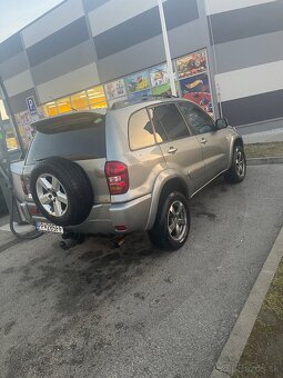 Predam toyotu rav4 r.v2005 benzin2.0 +lpg - 4