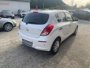 Hyundai i20 1.2i 16V Comfort - 4