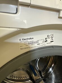 ELECTROLUX 6Kg A+++ - 4