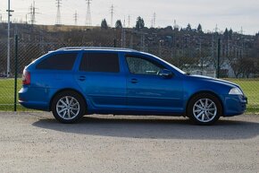 Škoda Octavia Combi 2.0 TDI RS - 4