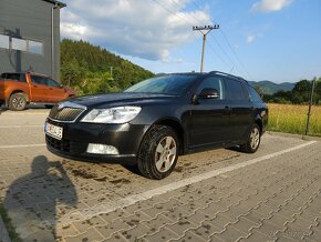 Škoda Octavia Combi 2.0TDI 4x4 2008 Xenon - 4