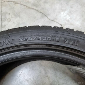 Zimné pneumatiky 225/40 R18 DUNLOP DOT3219 - 4