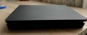 Playstation 4 slim - 4