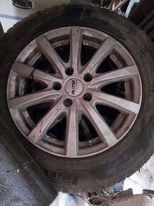 215/60 r16 - 4