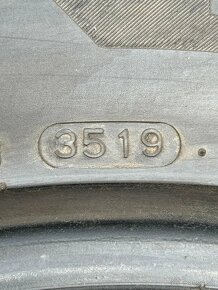 235/55 R19 105V - 4