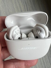 BOSE QuietComfort Earbuds II, BIELE+ stuple /SUPER CENA/ - 4