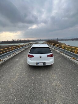 Volkswagen GOLF GTD - 4