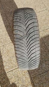 Predám celoročné pneumatiky Michelin 205/60 R16 - 4