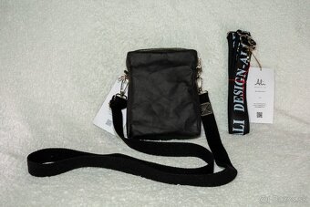 Pánska crossbody taška OSKAR čierna – z prateľného papiera - 4