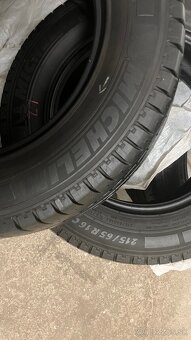 Michelin Agilis 215/65 R16C - 4