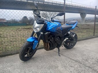 Yamaha FZ1 - 4