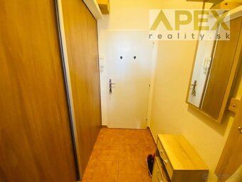 Exkluzívne APEX reality 1i s balkónom po rekonštrukcii 49m2 - 4