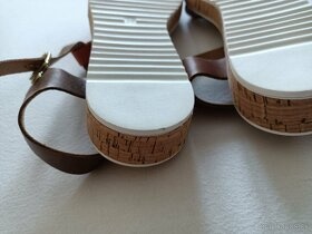 Dámske kožené sandále Tamaris č. 38 - 4