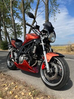 Suzuki SV 650 - 4