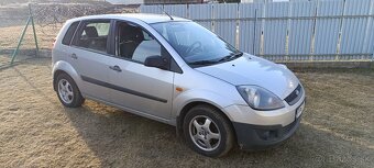 Ford fiesta - 4