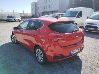 Kia Cee´d 1.6 GDi Gold - 4