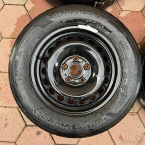 Plechové disky original VW r15 5x112 + letné pneu - 4