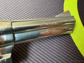 Predám revolver Taurus .22WMR - 4