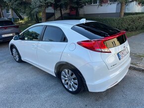 Honda civic 9g 1.6i-Dtec - 4