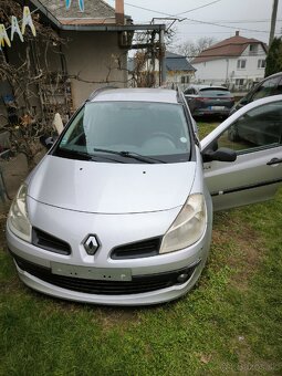 Renault Clio na náhradné diely - 4