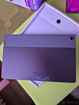 Lenovo tab M10 Plus (3rd gen) - 4